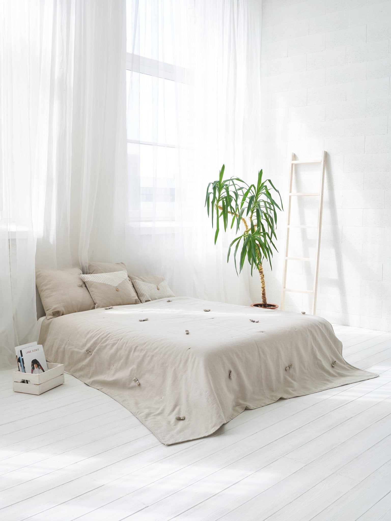 Two layers quilted linen coverlet, pure linen bed bedspread, with decorative elements – small ribbons