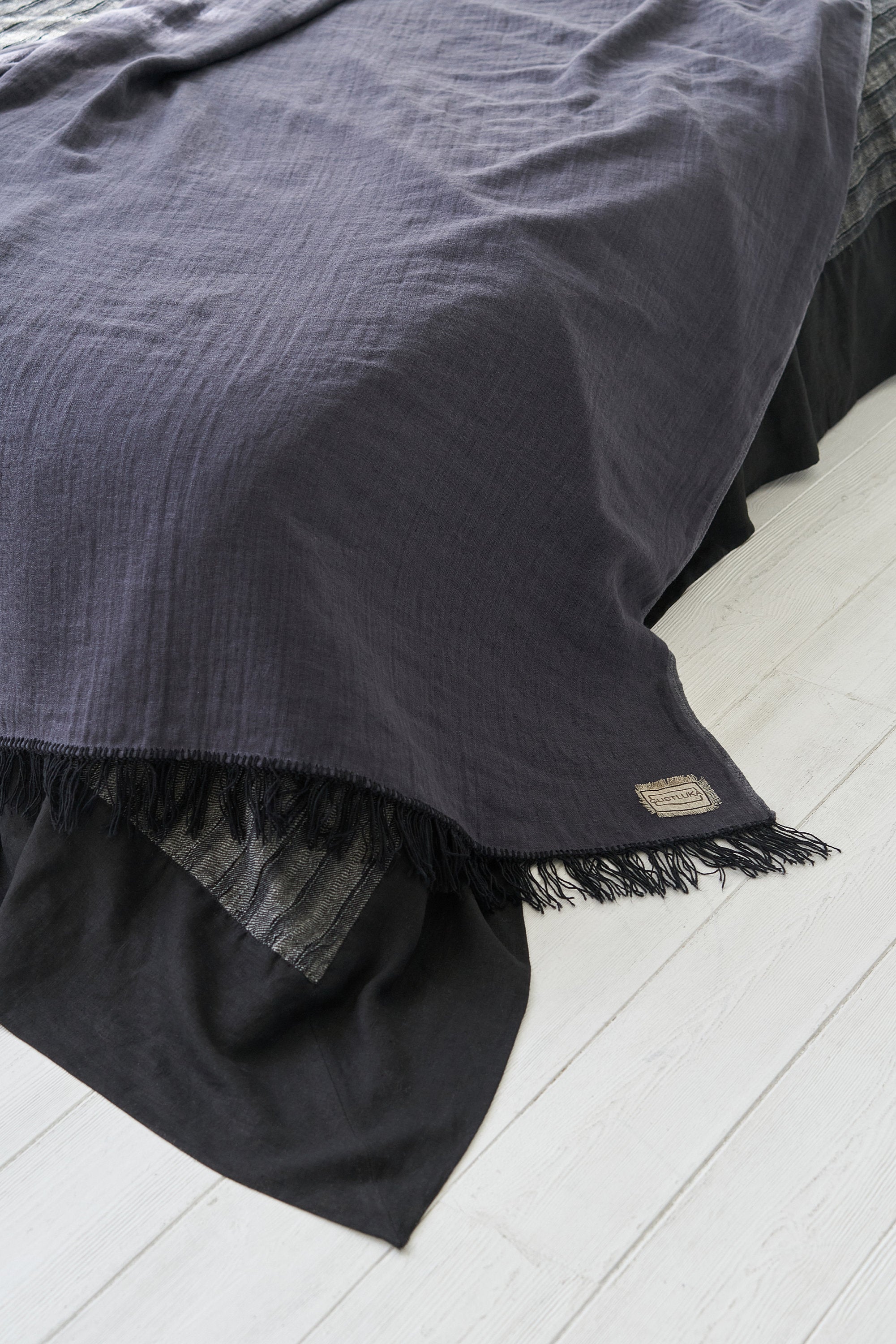 Linen/Wool Warm Throw Blanket in Black